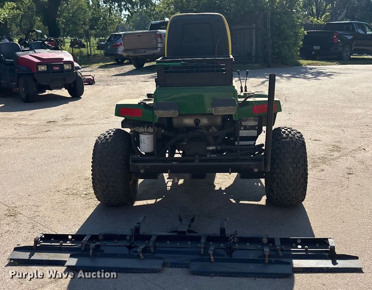 image for item EN8478 2018 John Deere 1200H bunker rake