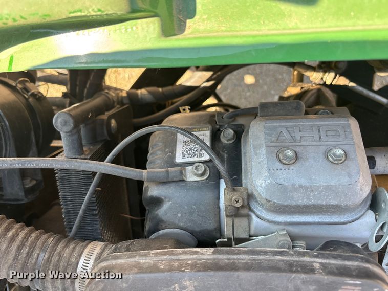 image for item EN8478 2018 John Deere 1200H bunker rake