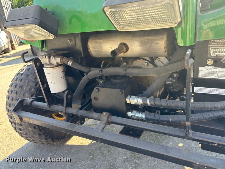 image for item EN8478 2018 John Deere 1200H bunker rake