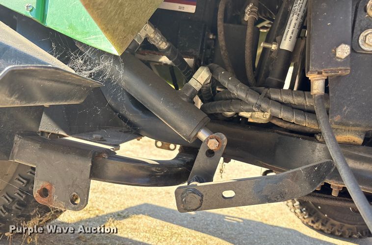 image for item EN8478 2018 John Deere 1200H bunker rake