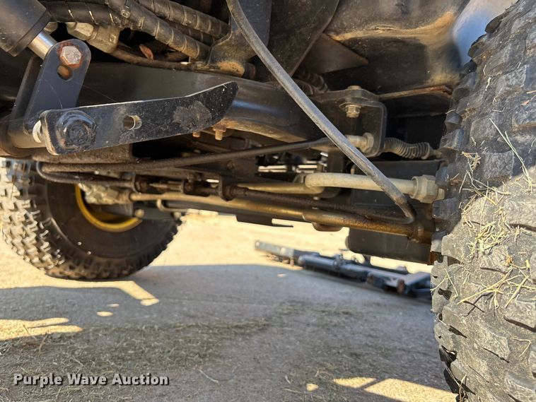 image for item EN8478 2018 John Deere 1200H bunker rake