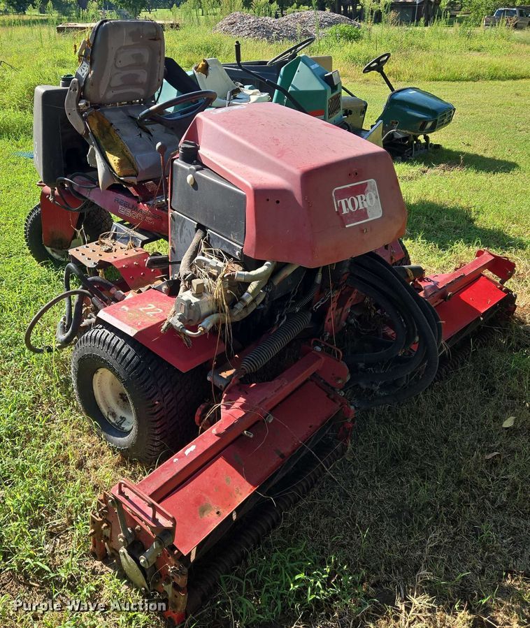 image for item EN8480 Toro Reelmaster 2600D reel mower