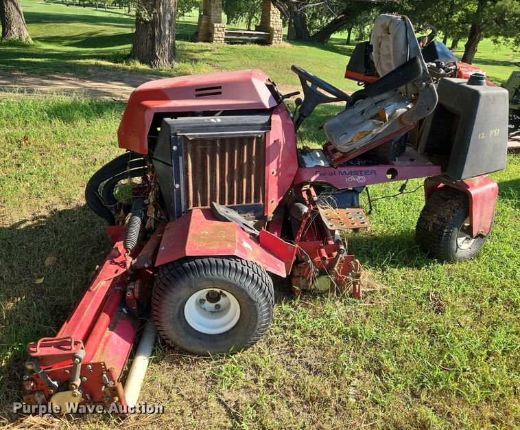 image for item EN8480 Toro Reelmaster 2600D reel mower