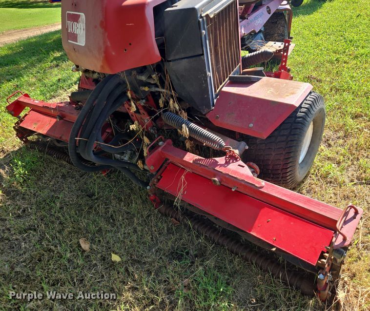 image for item EN8480 Toro Reelmaster 2600D reel mower