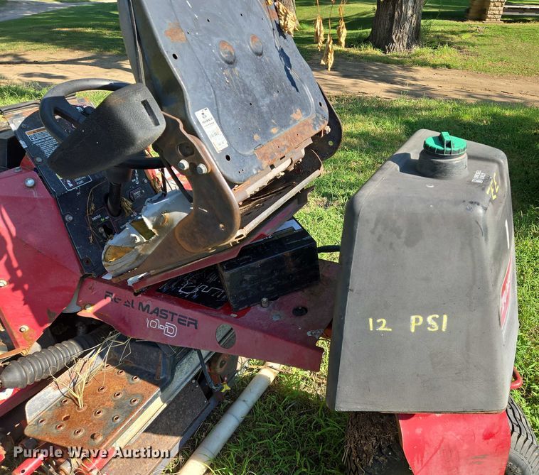 image for item EN8480 Toro Reelmaster 2600D reel mower