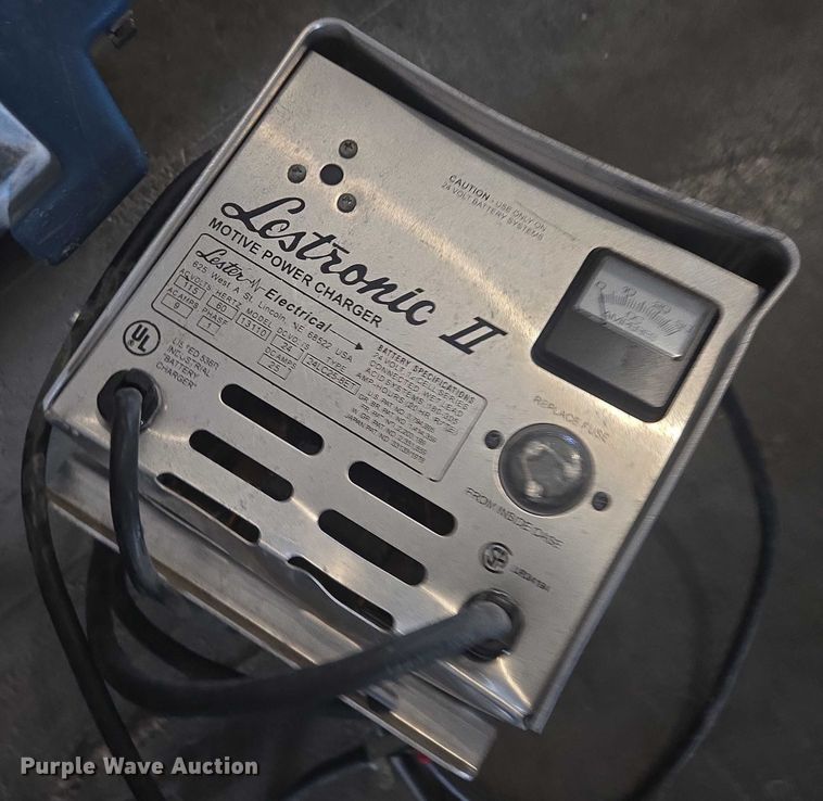 image for item EN8493 (3)  Bluestar floor scrubbers