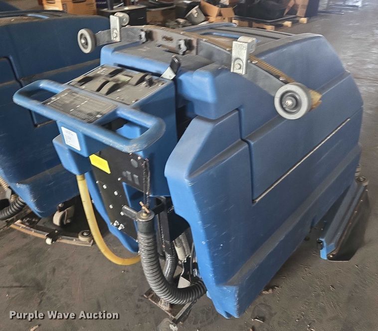 image for item EN8493 (3)  Bluestar floor scrubbers