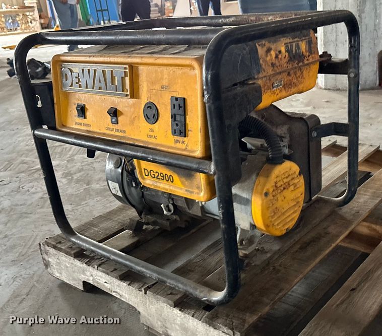 image for item EN8499 DeWalt DG2900 generator