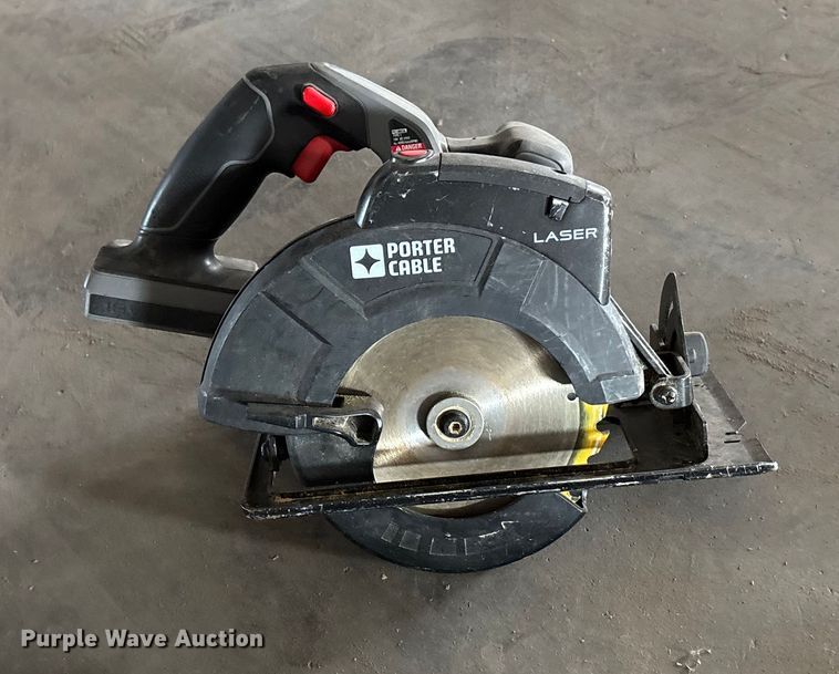 image for item EN8499 DeWalt DG2900 generator