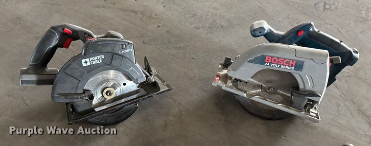 image for item EN8499 DeWalt DG2900 generator