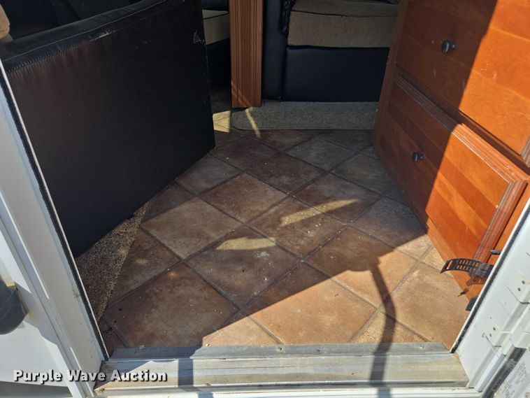 image for item DE2208 2012 Dutchmen 265RL camper