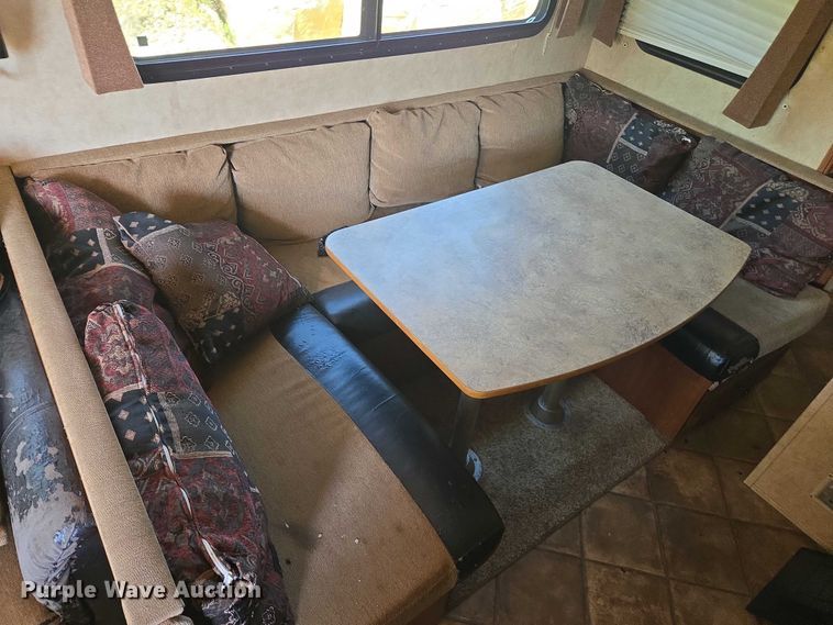 image for item DE2208 2012 Dutchmen 265RL camper