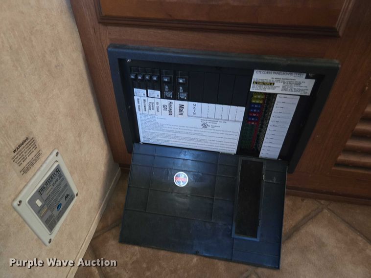 image for item DE2208 2012 Dutchmen 265RL camper