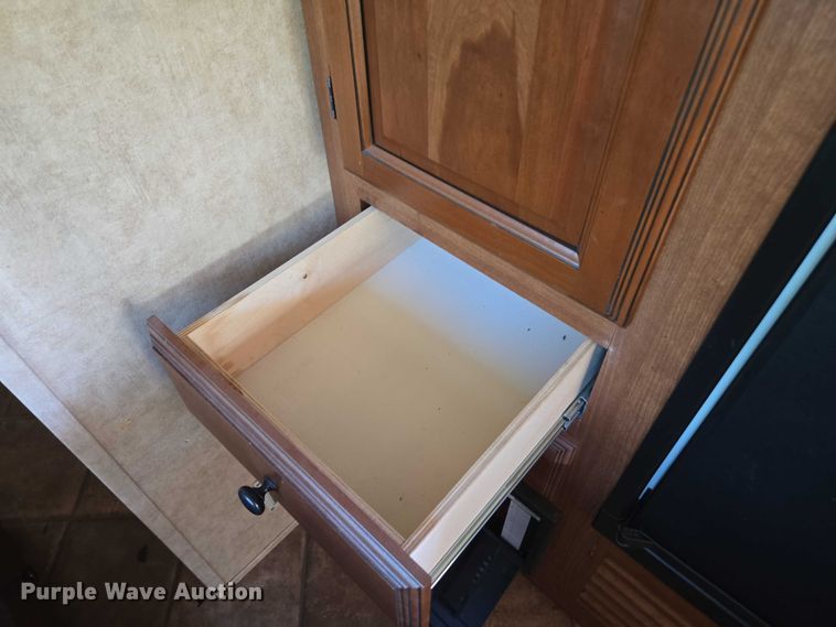 image for item DE2208 2012 Dutchmen 265RL camper