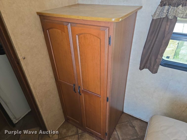 image for item DE2208 2012 Dutchmen 265RL camper