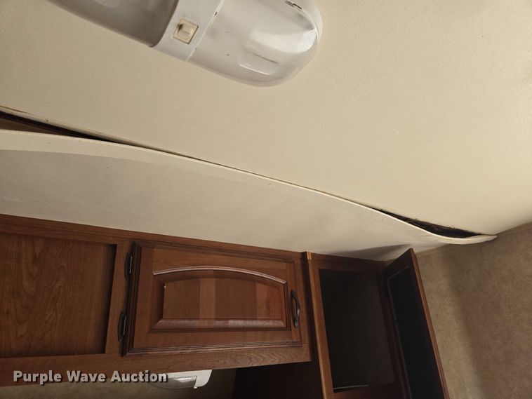 image for item DE2208 2012 Dutchmen 265RL camper