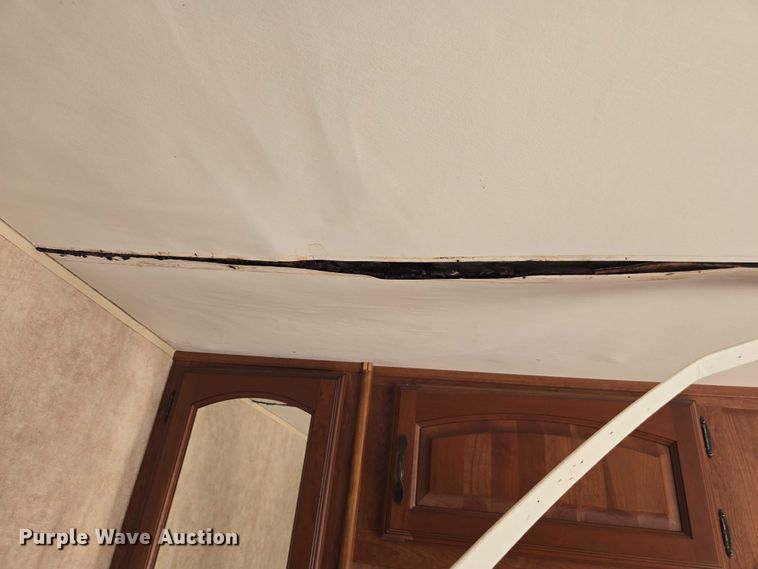 image for item DE2208 2012 Dutchmen 265RL camper