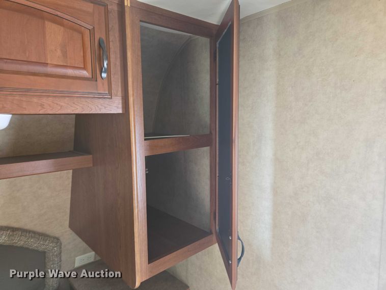 image for item DE2208 2012 Dutchmen 265RL camper