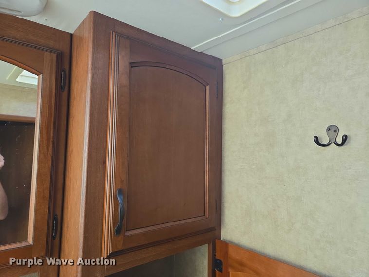 image for item DE2208 2012 Dutchmen 265RL camper