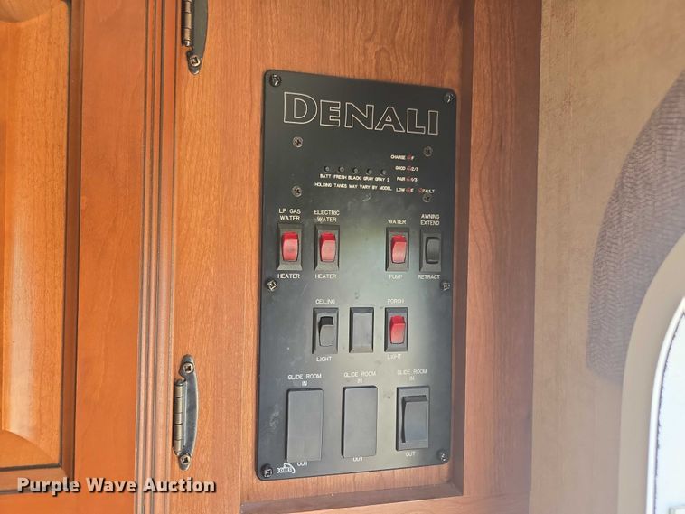 image for item DE2208 2012 Dutchmen 265RL camper