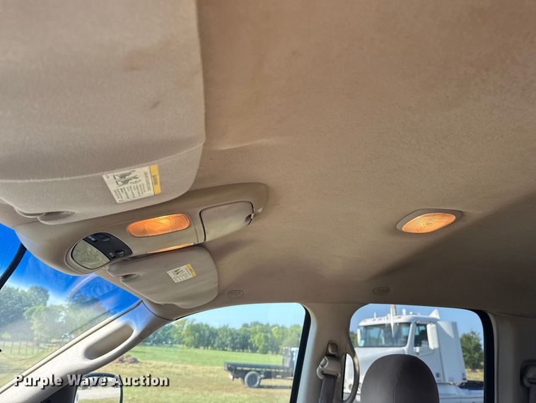 image for item DJ7765 2002 Dodge Ram 1500 Quad Cab pickup truck