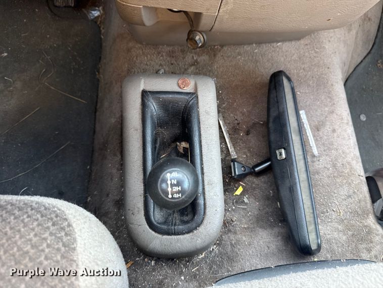 image for item DJ7765 2002 Dodge Ram 1500 Quad Cab pickup truck