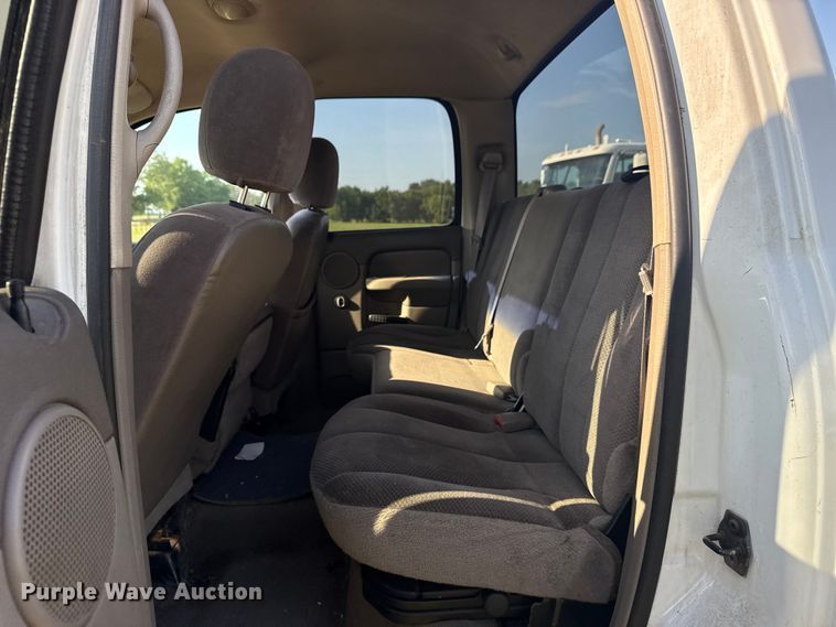 image for item DJ7765 2002 Dodge Ram 1500 Quad Cab pickup truck