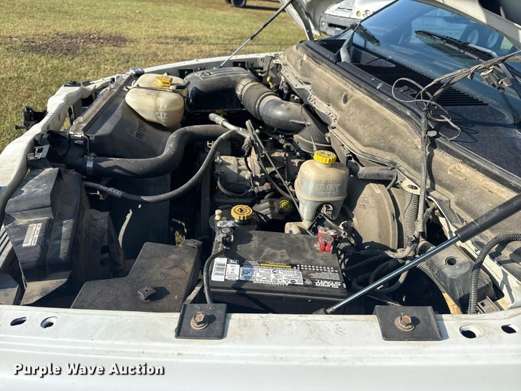 image for item DJ7765 2002 Dodge Ram 1500 Quad Cab pickup truck