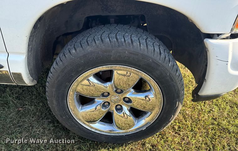 image for item DJ7765 2002 Dodge Ram 1500 Quad Cab pickup truck