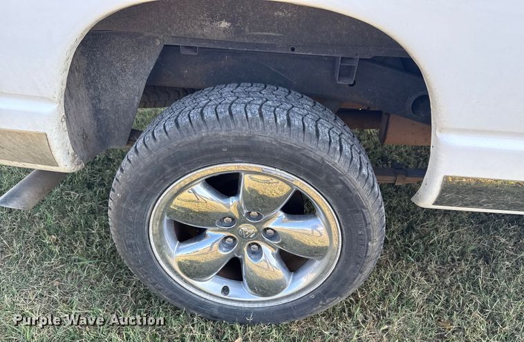 image for item DJ7765 2002 Dodge Ram 1500 Quad Cab pickup truck