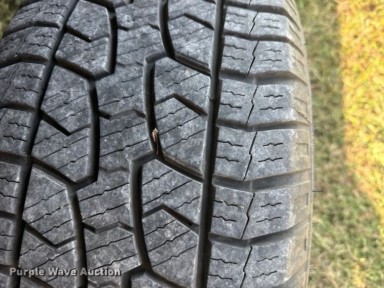 image for item DJ7765 2002 Dodge Ram 1500 Quad Cab pickup truck