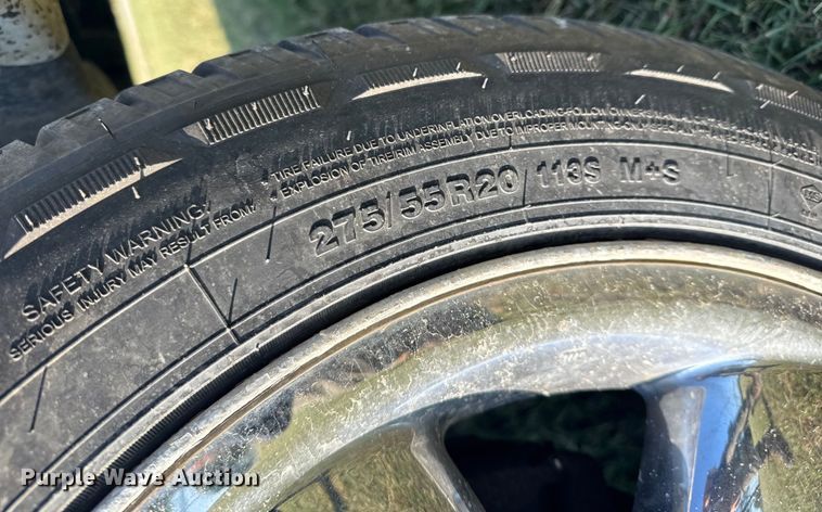 image for item DJ7765 2002 Dodge Ram 1500 Quad Cab pickup truck