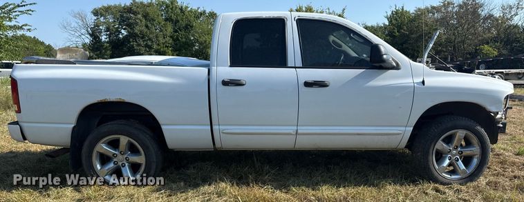 image for item DJ7768 2004 Dodge Ram 1500 Quad Cab pickup truck