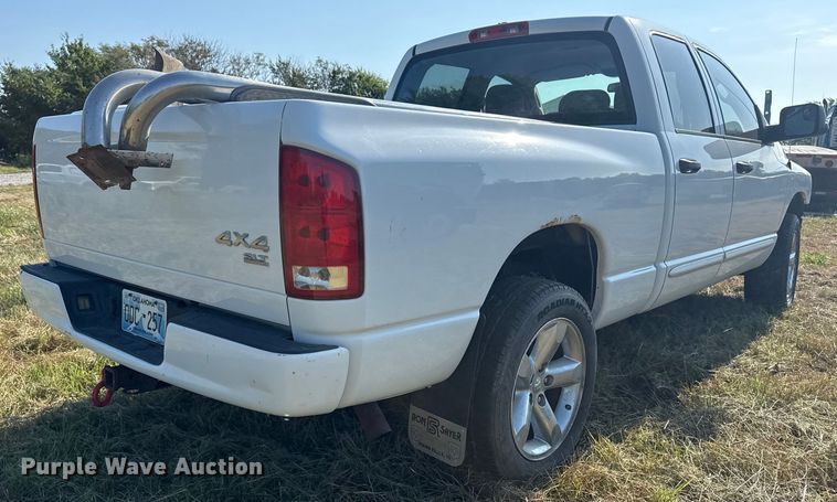 image for item DJ7768 2004 Dodge Ram 1500 Quad Cab pickup truck
