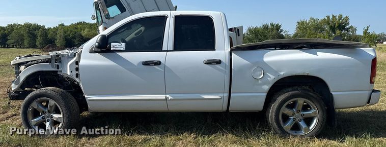 image for item DJ7768 2004 Dodge Ram 1500 Quad Cab pickup truck