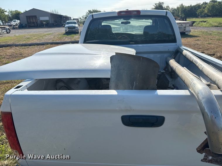 image for item DJ7768 2004 Dodge Ram 1500 Quad Cab pickup truck