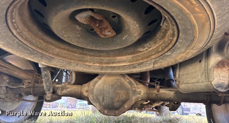 image for item DJ7768 2004 Dodge Ram 1500 Quad Cab pickup truck