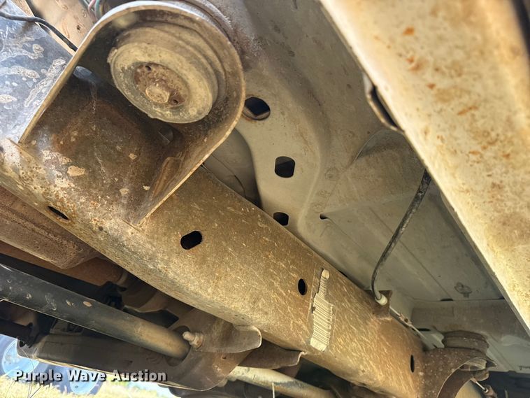 image for item DJ7768 2004 Dodge Ram 1500 Quad Cab pickup truck