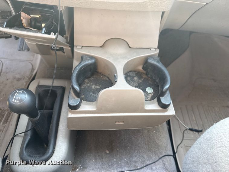 image for item DJ7768 2004 Dodge Ram 1500 Quad Cab pickup truck