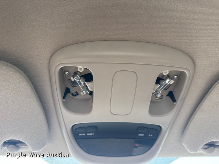 image for item DJ7768 2004 Dodge Ram 1500 Quad Cab pickup truck