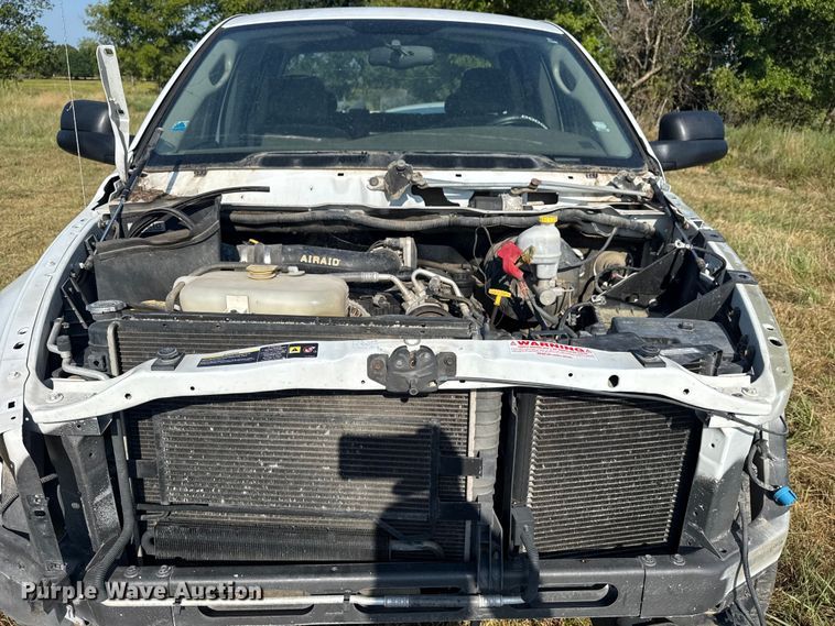 image for item DJ7768 2004 Dodge Ram 1500 Quad Cab pickup truck