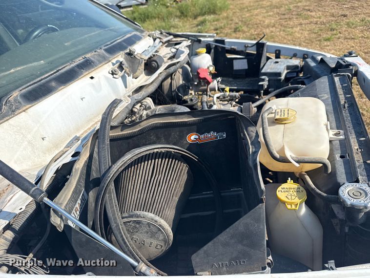 image for item DJ7768 2004 Dodge Ram 1500 Quad Cab pickup truck