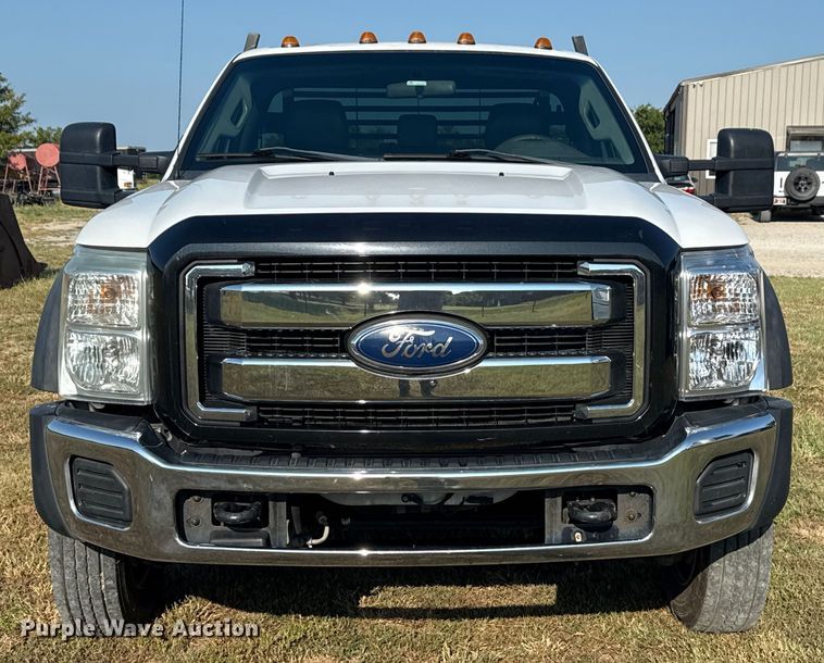 image for item DJ7769 2012 Ford F550 flatbed truck