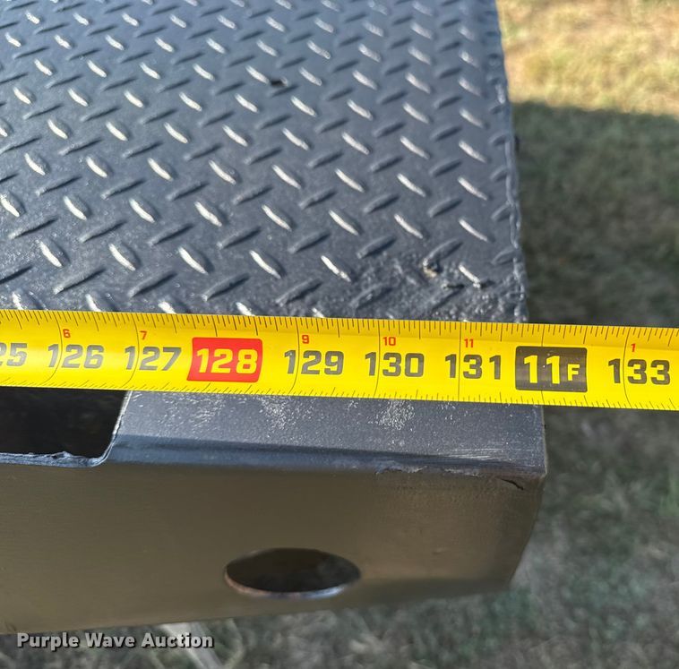 image for item DJ7769 2012 Ford F550 flatbed truck