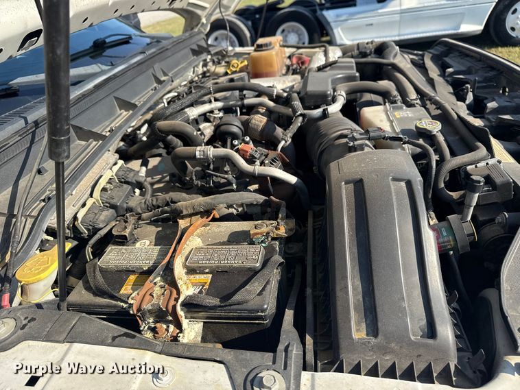 image for item DJ7769 2012 Ford F550 flatbed truck