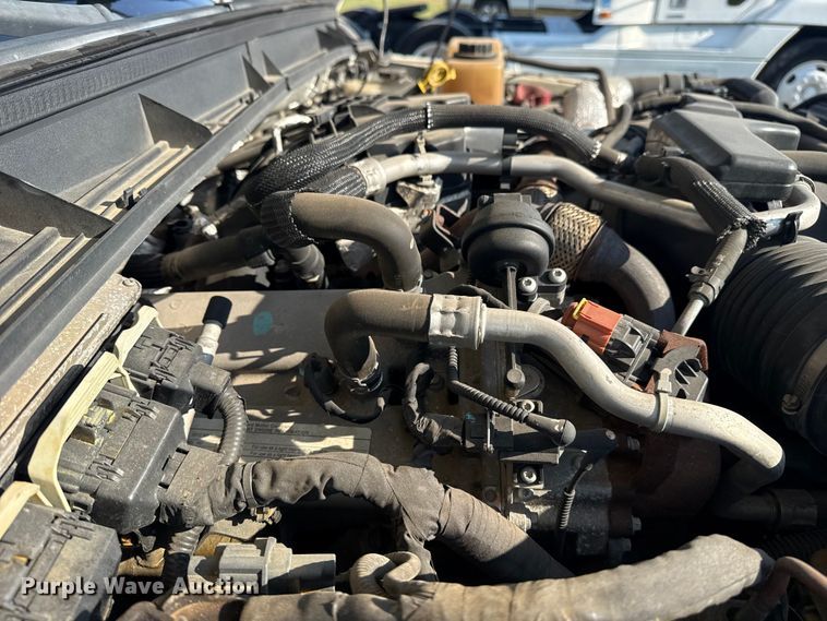 image for item DJ7769 2012 Ford F550 flatbed truck