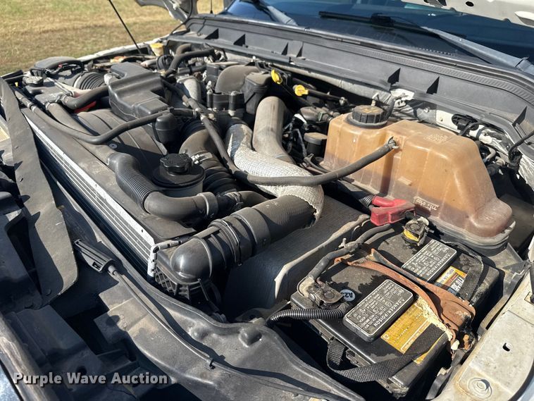 image for item DJ7769 2012 Ford F550 flatbed truck