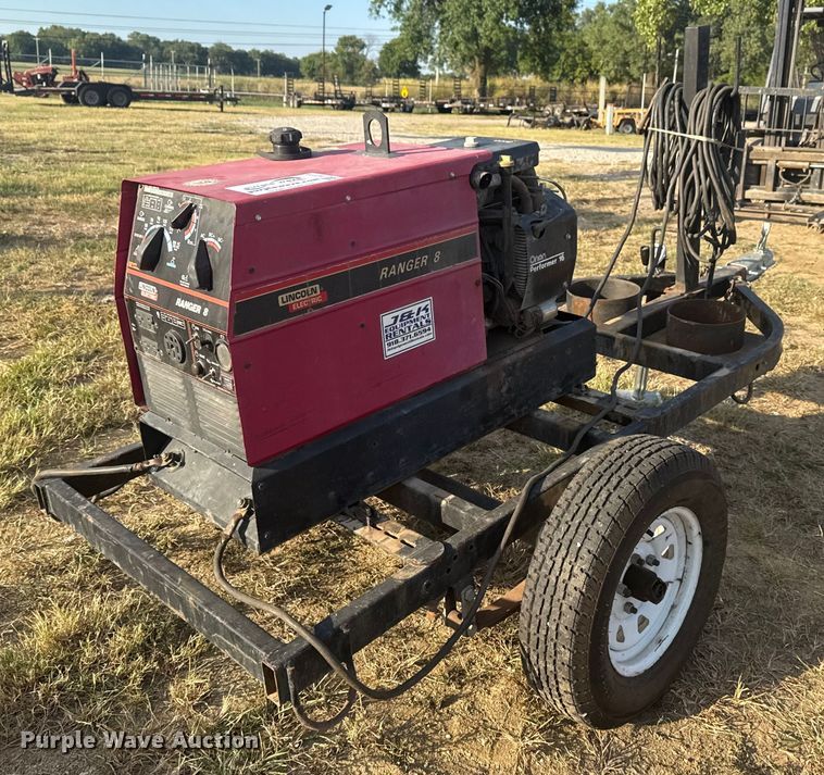 image for item DJ7772 Lincoln Electric Ranger 8 welder/generator
