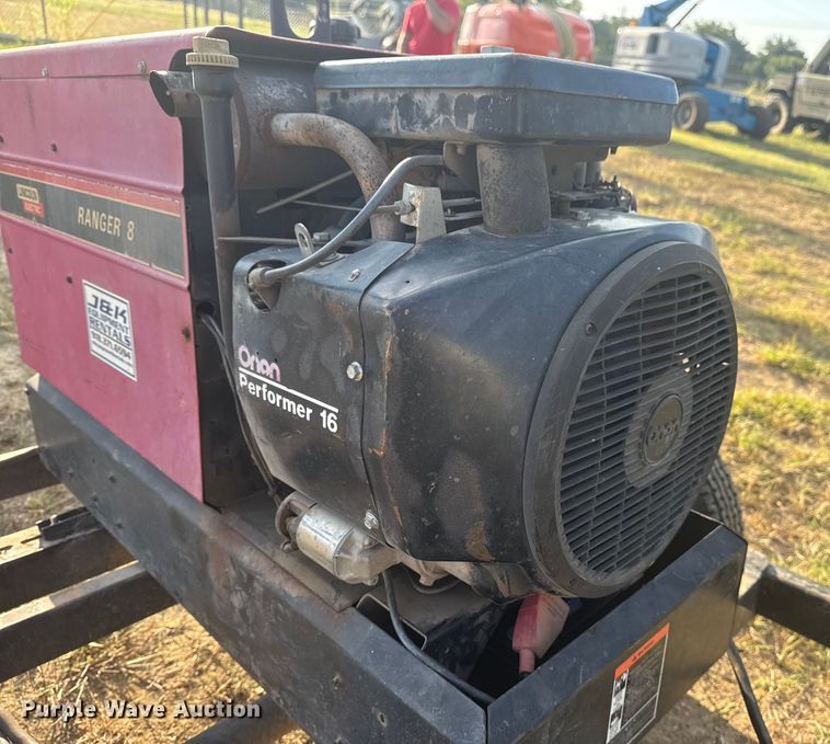 image for item DJ7772 Lincoln Electric Ranger 8 welder/generator