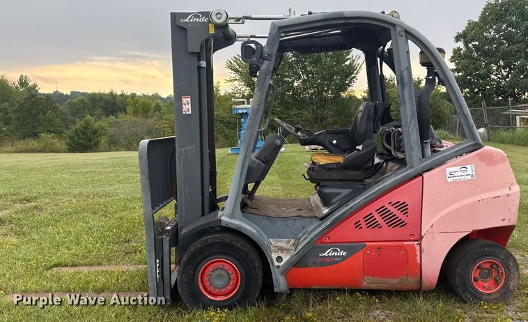 image for item DJ7778 2015 Linde H30D forklift